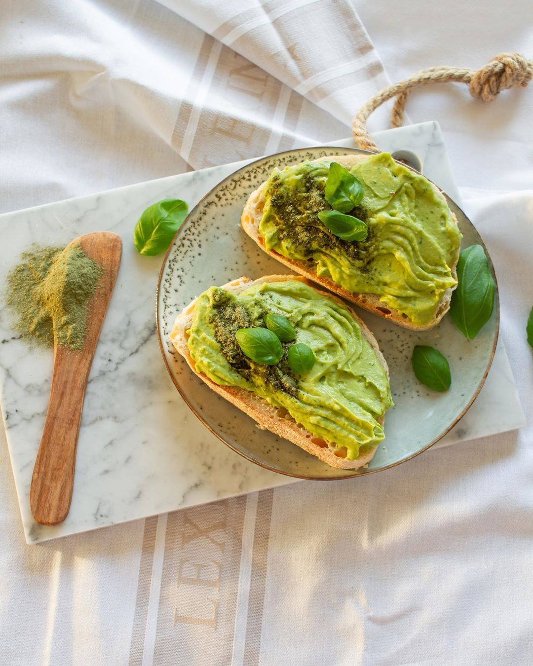 Avokado toast